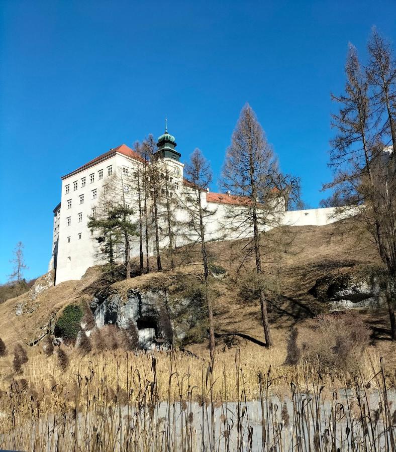 Maly Domek W Dolinie Pradnika Suloszowa Exterior photo